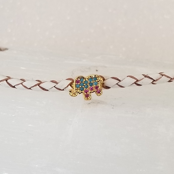 White braided round leather charm choker necklace. - Picture 4 of 6